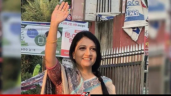 সর্বকনিষ্ঠ নারী সংসদ হিসেবে পুতুলের ইতিহাস  