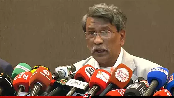 দেশের জনগণ আর পুরনো ব্যবস্থায় ফিরতে চান না: আলী রীয়াজ 