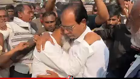 ভোট পুনঃগণনার দাবিতে মহাসড়ক অবরোধ 