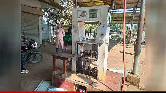 ফিলিং স্টেশনে হামলা-ভাঙচুর, দুর্ভোগে যাত্রীরা