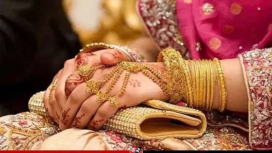 দেশের বাজারে কমলো স্বর্ণের দাম  