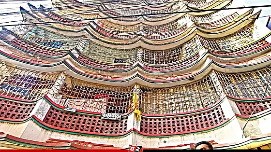 ‘জাহাজ বাড়ি’ মামলায় হাসিনাসহ পলাতকদের আত্মসমর্পণে পত্রিকায় বিজ্ঞপ্তির নির্দেশ   