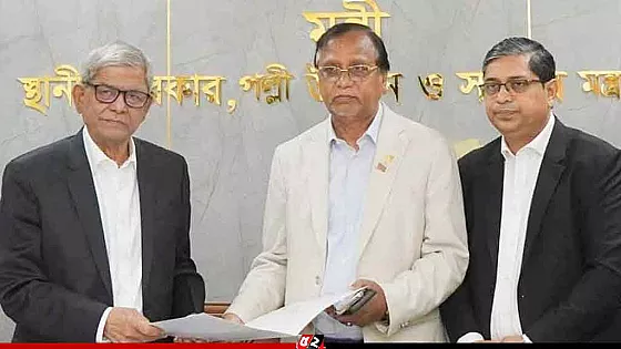 ডিএসসিসি প্রশাসক হিসেবে দায়িত্ব নিয়েছেন আবদুস সালাম   