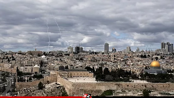 ইসরাইলের রাজধানীতে ইরানি ক্ষেপণাস্ত্র হামলা