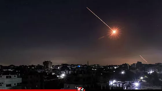 হামলার জন্য দুঃখ প্রকাশের পরই দোহায় বিস্ফোরণের শব্দ