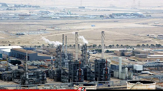 ইরান পরিস্থিতির প্রভাবে তেল উৎপাদন কমাচ্ছে কুয়েত