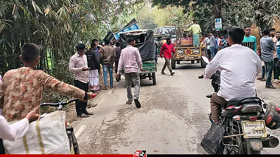 ট্রাকচাপায় মোটরসাইকেল আরোহীর নিহত