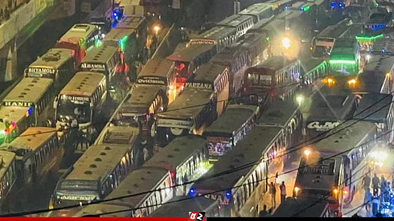 সন্ধ্যার পর গাজীপুরের চন্দ্রায় তীব্র যানজট