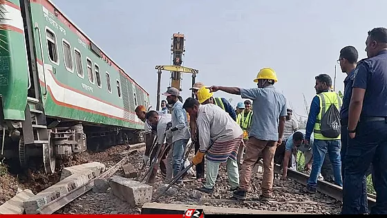 ২১ ঘণ্টা পর উত্তরবঙ্গের সঙ্গে সারাদেশের রেল যোগাযোগ স্বাভাবিক 