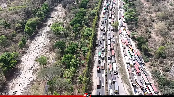 যমুনার সেতুর পূর্ব প্রান্তে ভয়াবহ যানজট