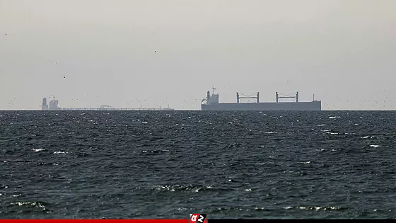 ‘শত্রুদের জাহাজ’ ছাড়া সবার জন্য হরমুজ প্রণালি খোলা : ইরান