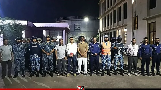 এবার সরকারি ডিপোতে মিললো তেলের অবৈধ মজুত,ম্যানেজার পলাতক