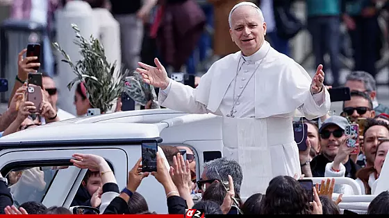 যুদ্ধকে বৈধতা দিতে ধর্মের ব্যবহার নিন্দনীয়: পোপ চতুর্দশ লিও 