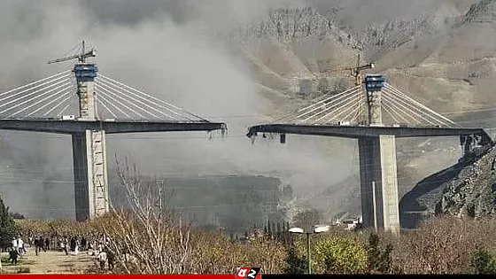 ইরানের ‘সেতু’ হবে পরবর্তী লক্ষ্য: ট্রাম্পের নতুন হুমকি   