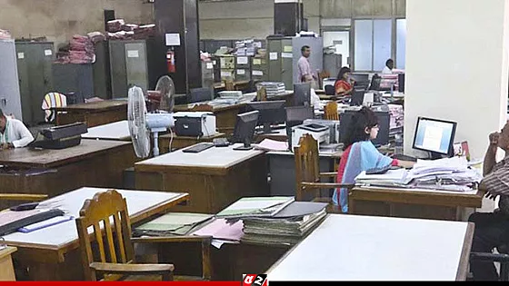 আজ থেকে নতুন সূচিতে চলবে সরকারি-বেসরকারি অফিস