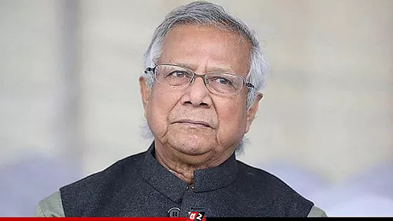 ড. ইউনূসসহ অন্তর্বর্তী সরকারের সাবেক উপদেষ্টাদের দেশত্যাগে নিষেধাজ্ঞা চেয়ে নোটিশ