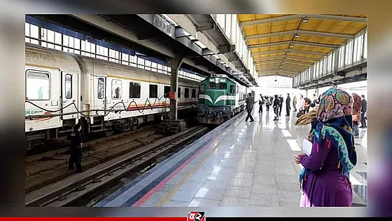 ইরানি জনগণকে ট্রেন থেকে দূরে থাকতে বলল ইসরাইল