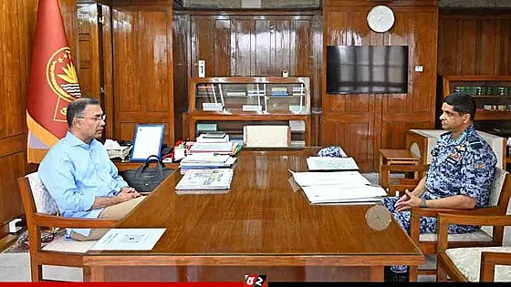 প্রধানমন্ত্রীর সঙ্গে সাক্ষাৎ করেছেন বিমান বাহিনী প্রধান  