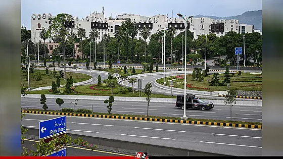 বৈঠকে সরাসরি মুখোমুখি আমেরিকা ইরান