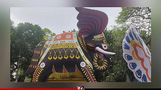 রঙে-ছন্দে-ঐতিহ্যে ঢাবিতে বৈশাখের বর্ণিল শোভাযাত্রা