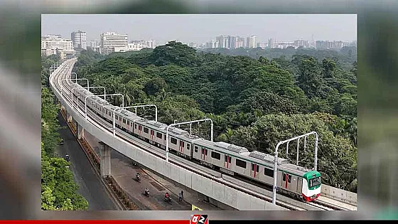বৈদ্যুতিক লাইনে গ্যাস বেলুন আটকে মেট্রোরেল চলাচল বন্ধ