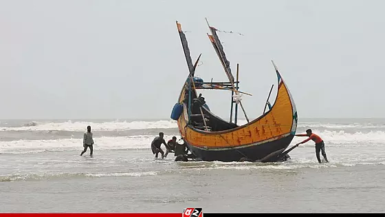 সাগরে মাছধরায় ৫৮ দিনের নিষেধাজ্ঞা, খাদ্য সহায়তা পাবেন জেলেরা 