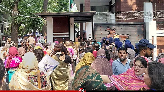 সংরক্ষিত নারী আসনে মনোনয়ন প্রত্যাশীদের সাক্ষাৎকার নিচ্ছে বিএনপি