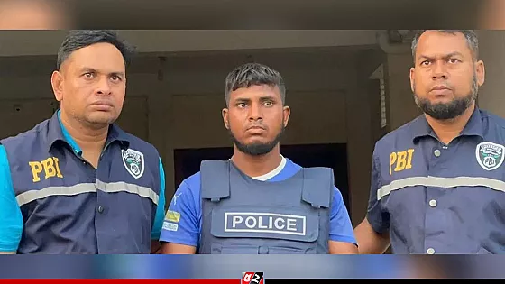 ধর্ষণ চেষ্টায় ব্যর্থ হয়ে শিশুকে হত্যা, অভিযুক্তের বাড়িতে আগুন স্থানীয়দের