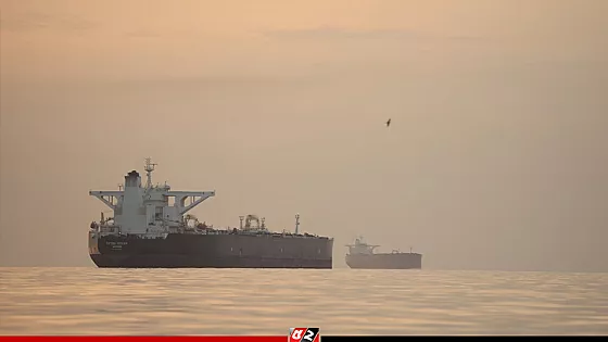 যুক্তরাষ্ট্রের অবরোধের জবাবে আবারও হরমুজ প্রণালি বন্ধ ঘোষণা