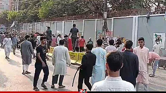 ‘গুপ্ত’ লেখা নিয়ে চট্টগ্রামে দুই গ্রুপের সংঘর্ষ  