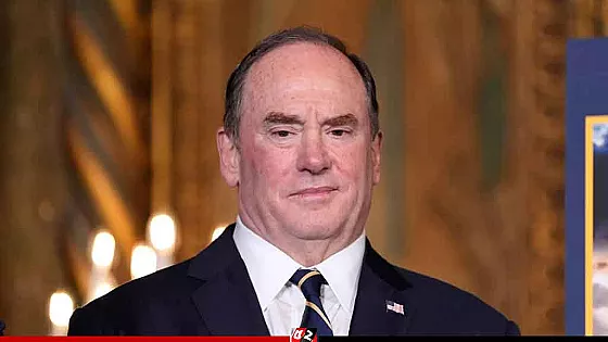 এবার বরখাস্ত করা হলো যুক্তরাষ্ট্রের নৌবাহিনীর সচিবকে