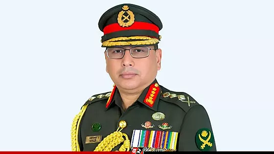 দ্বিতীয় রিফাইনারি না হওয়ায় জ্বালানি পরিস্থিতি আরও জটিল হয়েছে : সেনাপ্রধান