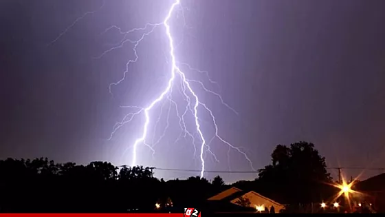 ৪ জেলায় বজ্রপাতে  ৯ জনের মৃত্যু