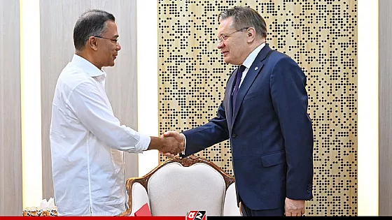 প্রধানমন্ত্রীর সঙ্গে রোসাটম মহাপরিচালকের সাক্ষাৎ