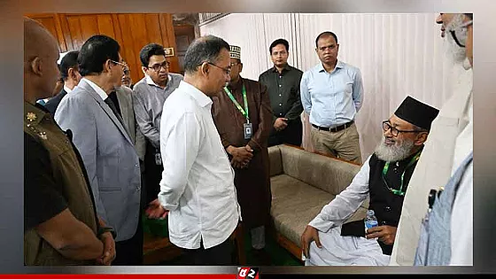 সংসদ চলাকালে হঠাৎ অসুস্থ বিরোধী দলীয় এমপির খোঁজ নিয়েছেন প্রধানমন্ত্রী