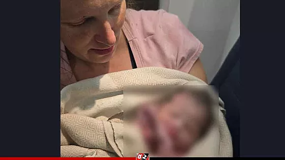 বিমানে  জন্ম নিল শিশু, জুতার ফিতায় বাঁধা হলো নাড়ি  