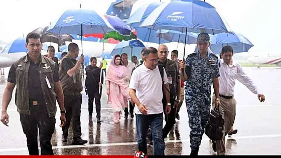 বৃষ্টি উপেক্ষা করেই শাহজালাল মাজারের পথে প্রধানমন্ত্রী   
