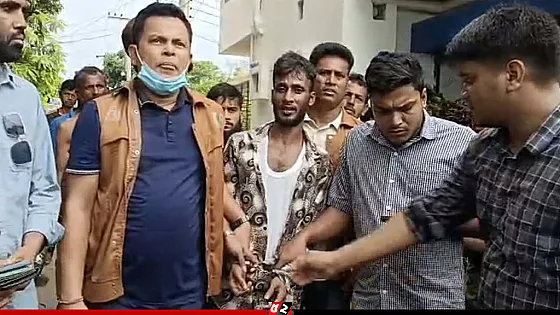 আদালত চত্বর থেকে হাতকড়াসহ পালালো দুই আসামি, আটক ১