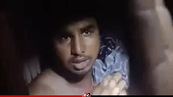 প্রবাসীর স্ত্রীর ঘরে আলমারি থেকে ধরা পড়লেন স্কুল দপ্তরি!