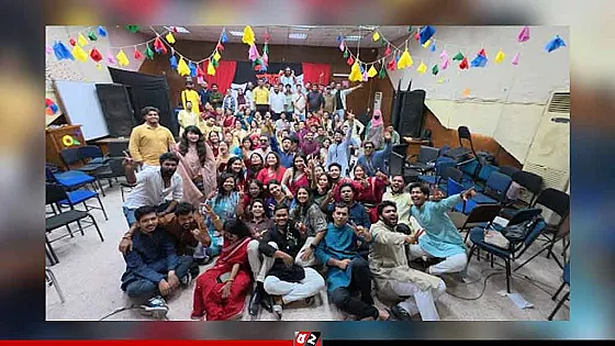 স্টামফোর্ড বিশ্ববিদ্যালয়ে সাংবাদিকতা বিভাগের বর্ণিল নবীনবরণ ‘সত্যান্বেষী’ অনুষ্ঠিত
