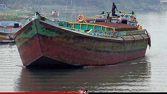 বাল্কহেডের ধাক্কায় নৌ পুলিশ সদস্যের মৃত্যু