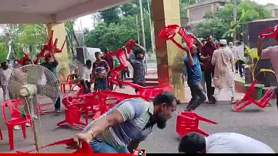 পবিপ্রবিতে শিক্ষক-কর্মচারীদের কর্মসূচিতে হামলা, আহত ১০