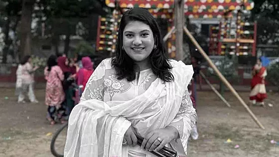 মারা গেছেন জনপ্রিয় কনটেন্ট ক্রিয়েটর ও অভিনেত্রী কারিনা কায়সার