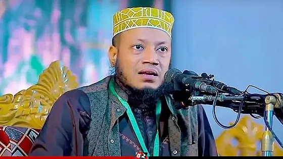 আমির হামজাকে আদালতে হাজির হতে পত্রিকায় বিজ্ঞপ্তি প্রকাশের আদেশ