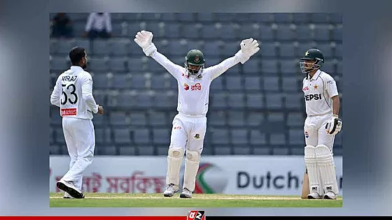 তাইজুলের ঘূর্ণিতে পাকিস্তানকে হোয়াইটওয়াশ করল বাংলাদেশ