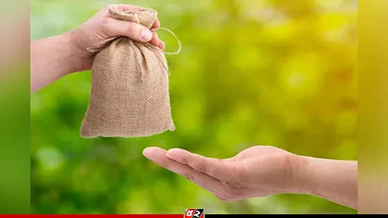 ঋণগ্রস্ত ব্যক্তির কোরবানি কবুল হবে কি! 
