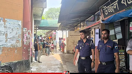 নিজ দোকান থেকে ব্যবসায়ীর গলাকাটা দেহ উদ্ধার