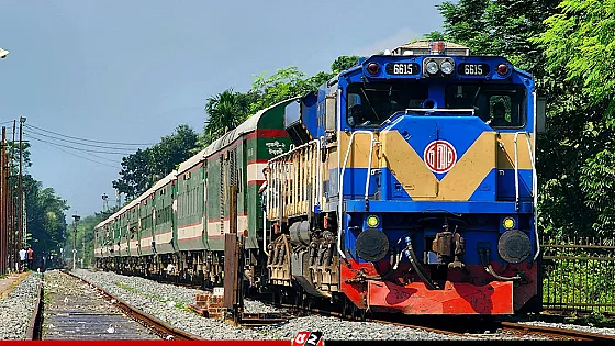 আজ থেকে শুরু রেলের ফিরতি টিকিট বিক্রি   
