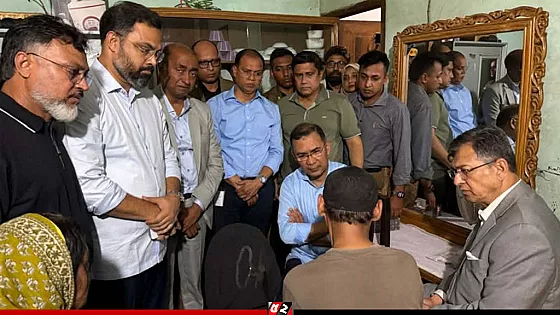 শিশু রামিসার বাসায় প্রধানমন্ত্রী