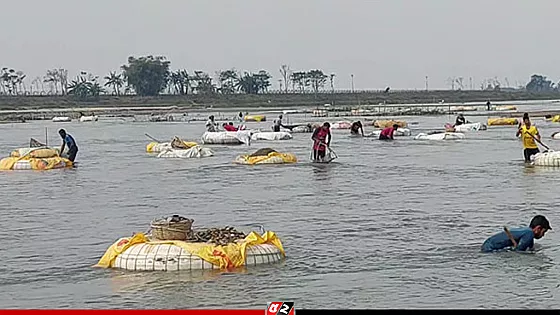পাথর উত্তোলনের সময় নদীতে ডুবে শ্রমিকের মৃত্যু